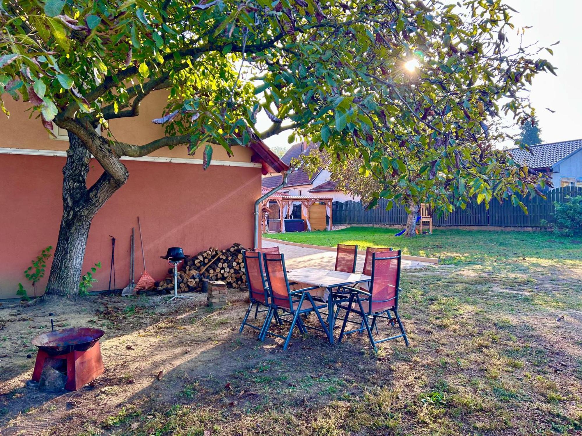 Bikeaway Guesthouse Kereki ภายนอก รูปภาพ
